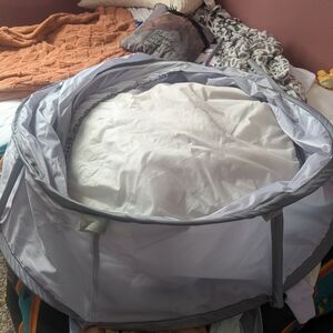 Gray and White Pop-Up Pet Tent